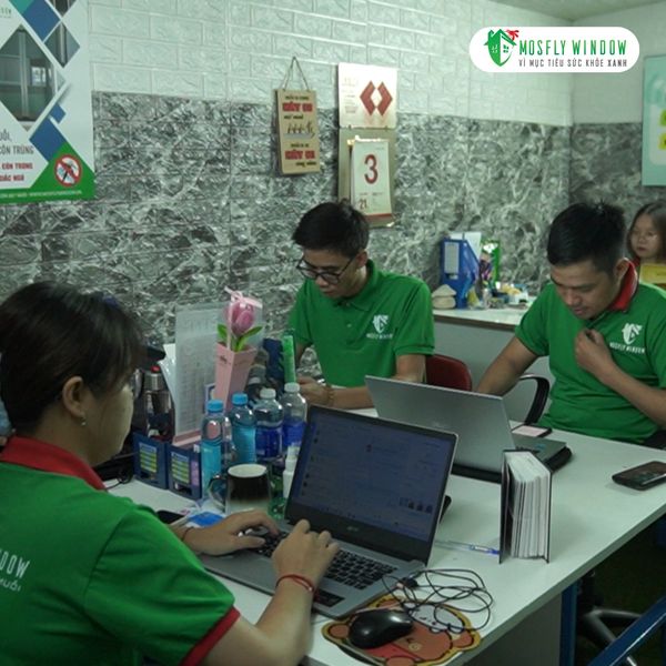 nha-may-cua-luoi-chong-muoi-mosfly-window-hoat-dong-100-cong-suat-de-hoan-thanh-cac-don-hang-ban-giao-kip-tet