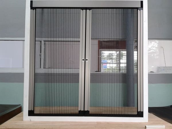 Dạng cửa lưới chống muỗi cố định
