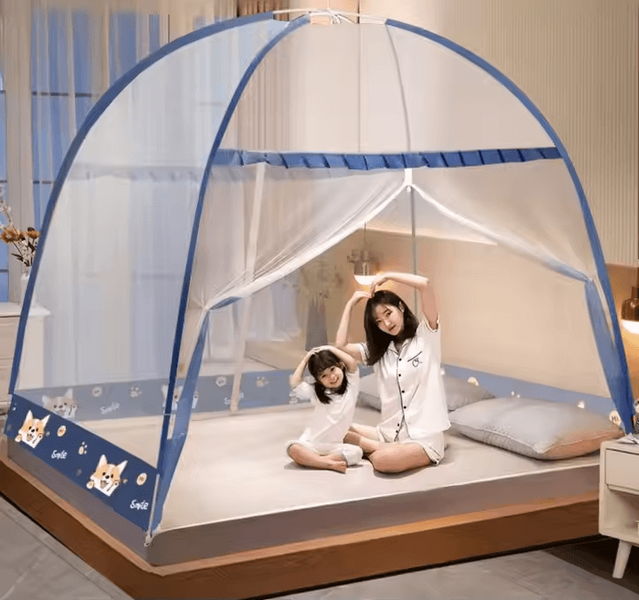 Mắc màn vào giường ngủ là biện pháp an toàn dành cho em bé