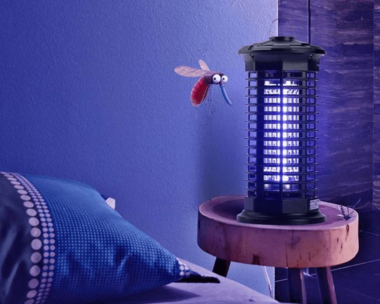 Dùng đèn bắt muỗi trong phòng ngủ để bảo vệ làn da cho em bé