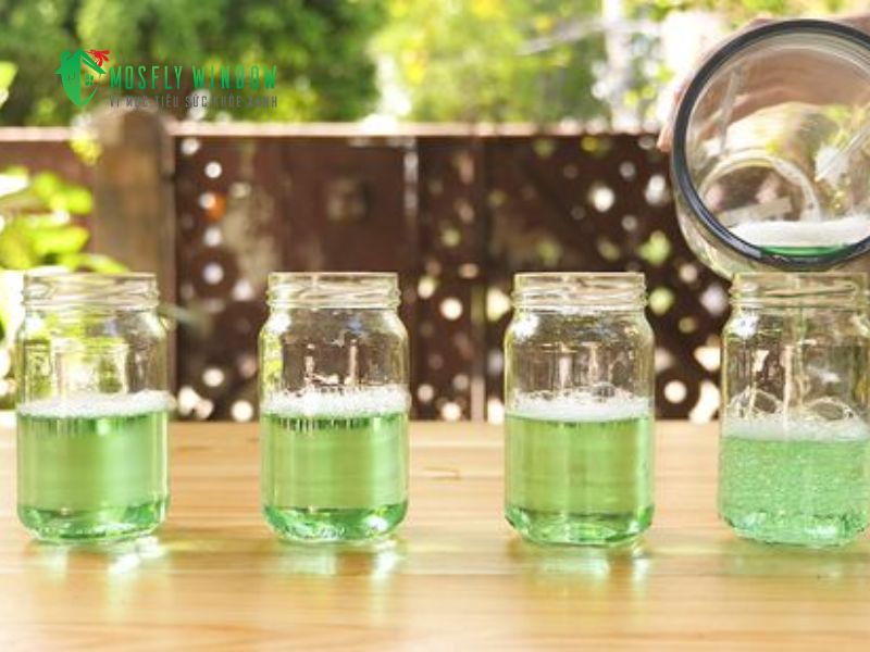 Phương pháp 2: Sử dụng hỗn hợp nước xà phòng