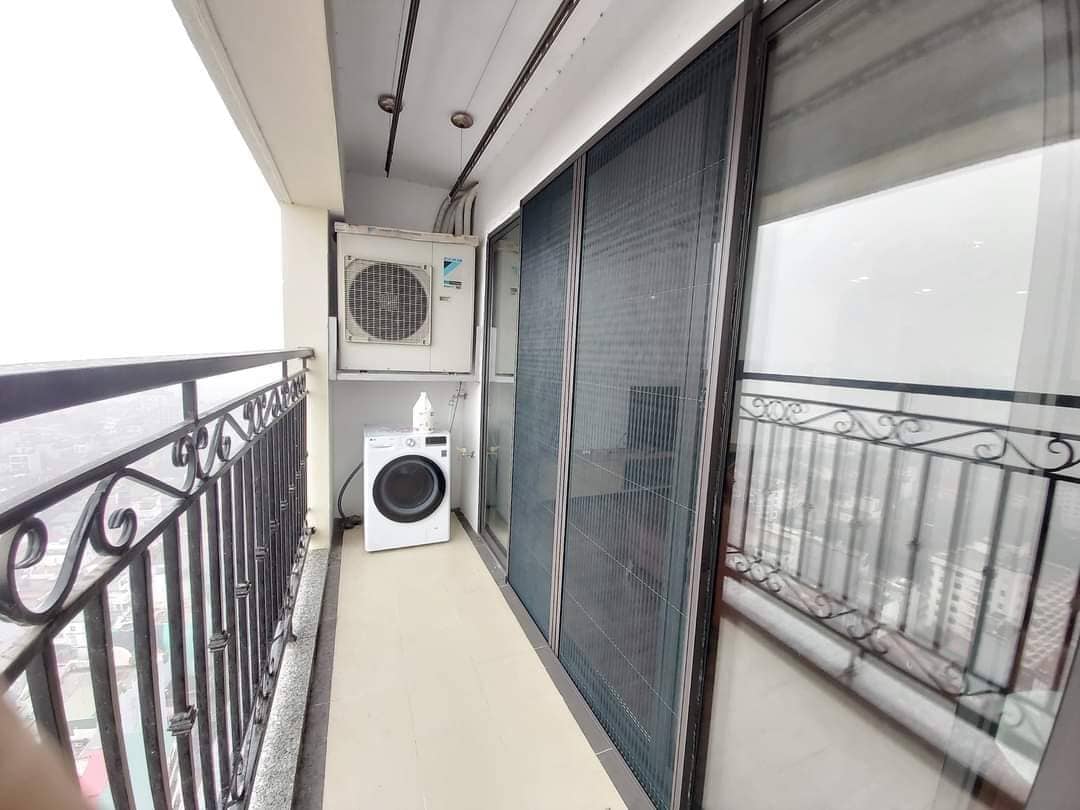 So sánh khả năng cản gió và lưu thông gió của lưới chống muỗi thông thường và lưới chống bụi mịn
