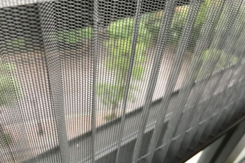 Cửa lưới sợi thủy tinh và cửa lưới inox
